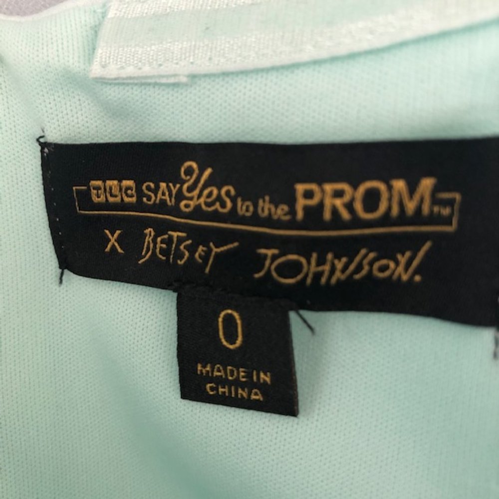 Betsey Johnson Strapless Glitter Tulle Gown - Picture 12 of 13